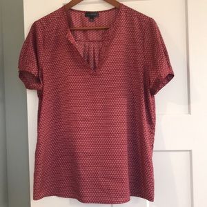 The Limited splitneck top size L